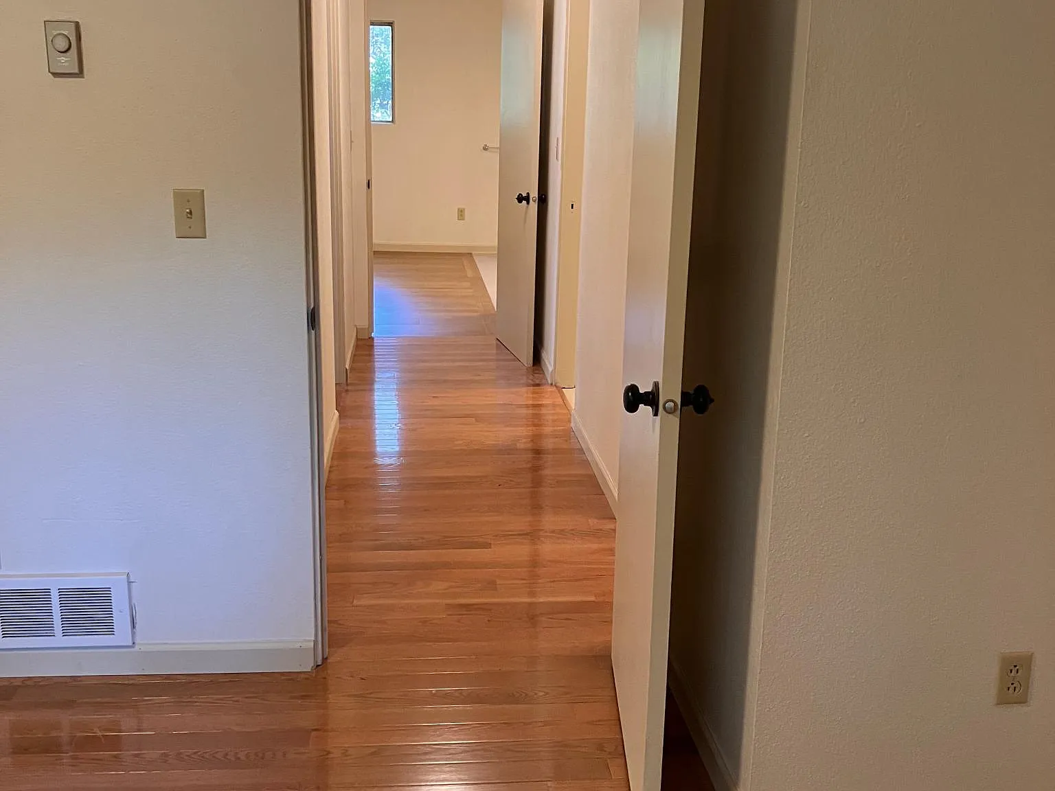 3 bed, 1564 sqft, $2,245 — Photo 3