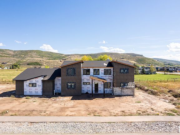 2nd image of 811 Lazy Way #6