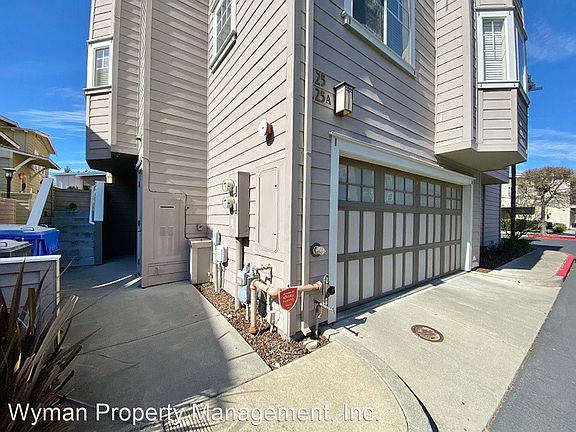 3rd image of 125A Valley Oak Dr