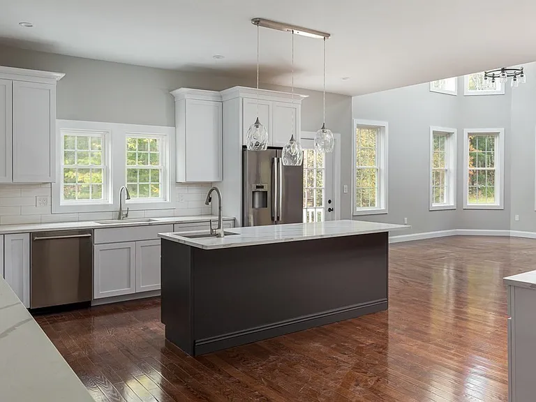 15 Anna Pl — Photo 4