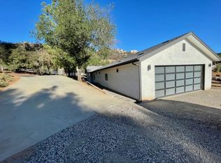 9964 Possum Creek Ln, El Cajon, CA 92021