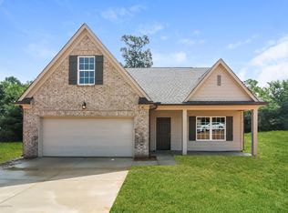 5778 Matthew Dr, Horn Lake, MS 38637