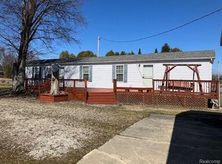 2900 Parkview Dr, Port Hope, MI 48468