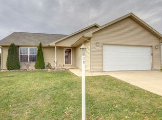2707 Landis Farm Rd, Urbana, IL 61802