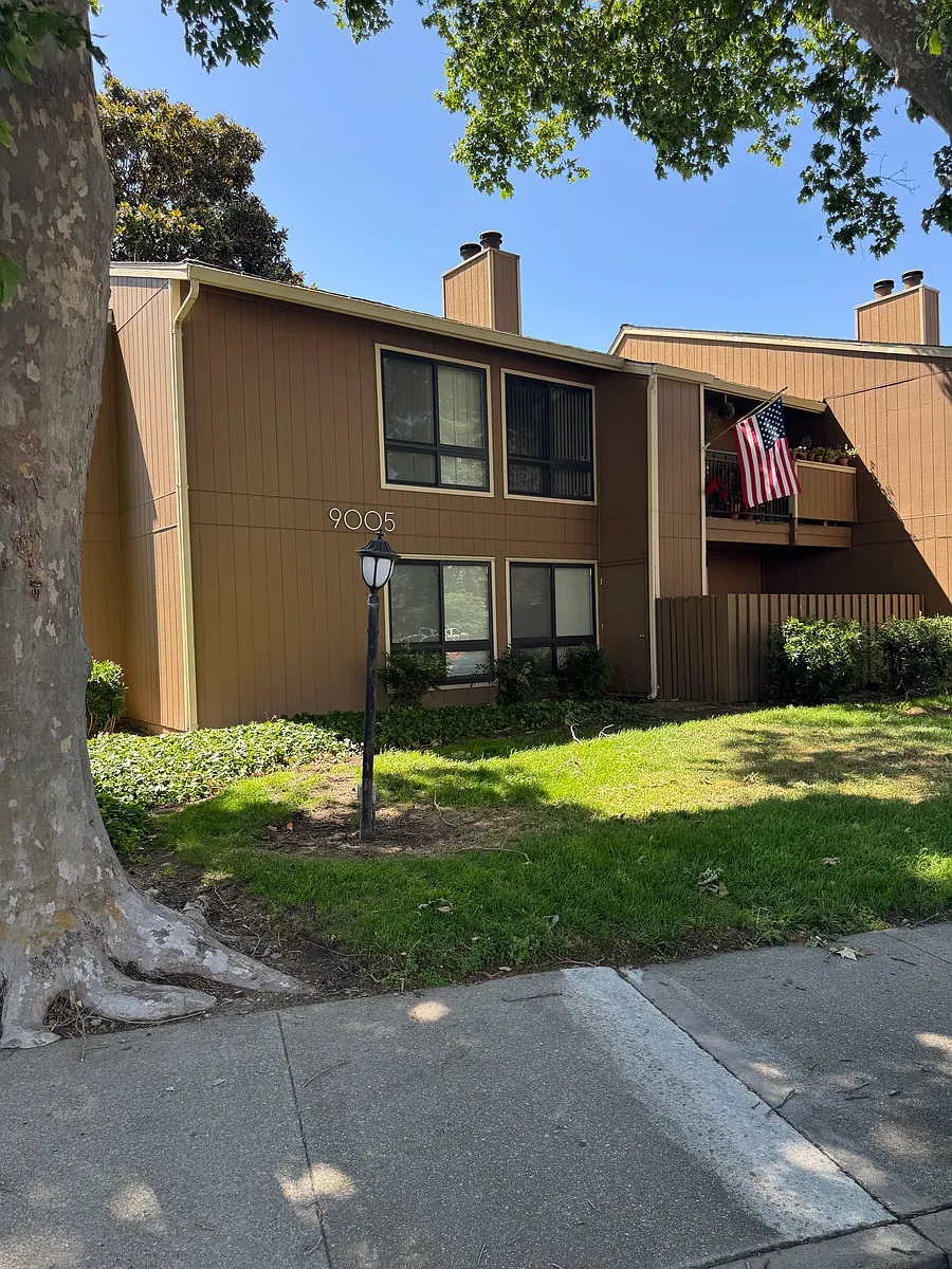 Building Photo - 9005 Alcosta Blvd #199