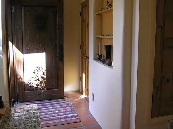 3091 Plaza Blanca, Santa Fe, NM 87507