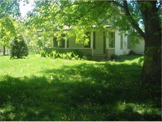 2nd image of 803 River Road Road W