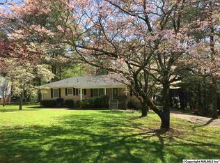 2001 Scenic Dr, Gadsden, AL 35904