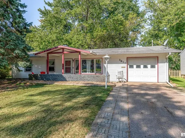 3617 9th St, East Moline, IL 61244