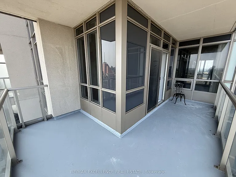 388 Prince Of Wales Dr #3306 — Photo 19