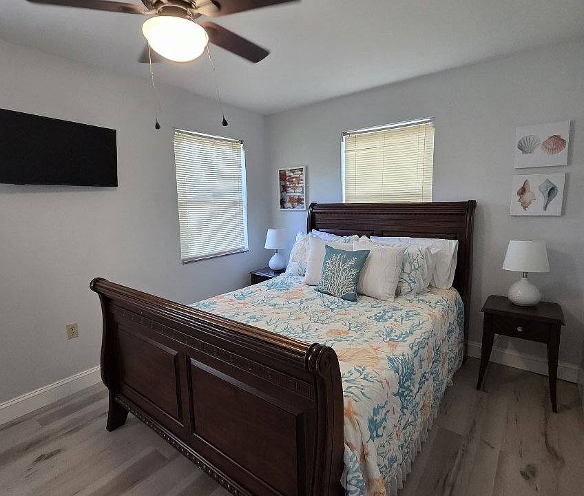 1st image of 106 Ellis Dr #B