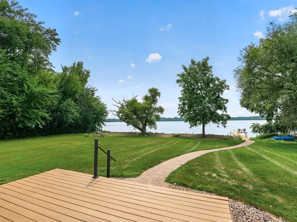 5255 53rd St SW, Waverly, MN 55390