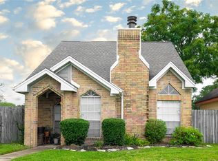 10010 Fairplum Dr, Houston, TX 77099