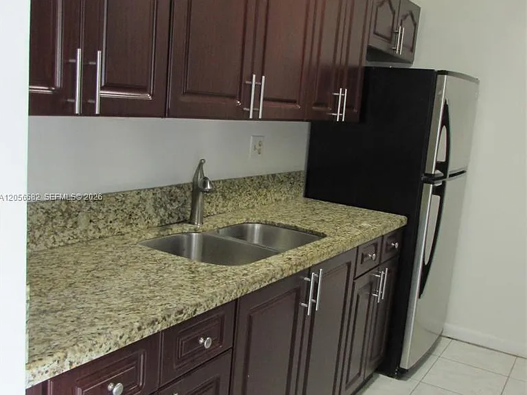 7411 SW 152nd Ave #6-101 — Photo 5