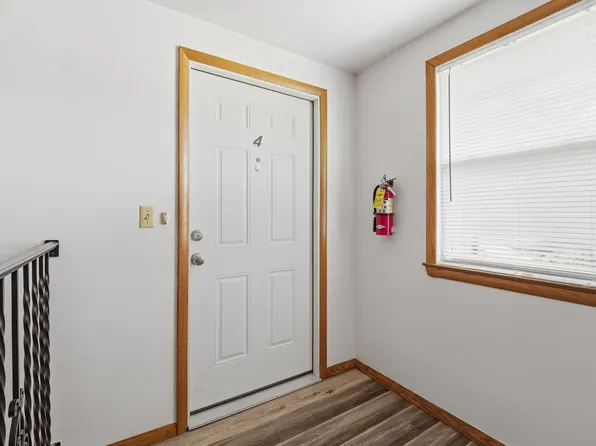 1108 Melrose Ct, Neenah, WI 54956