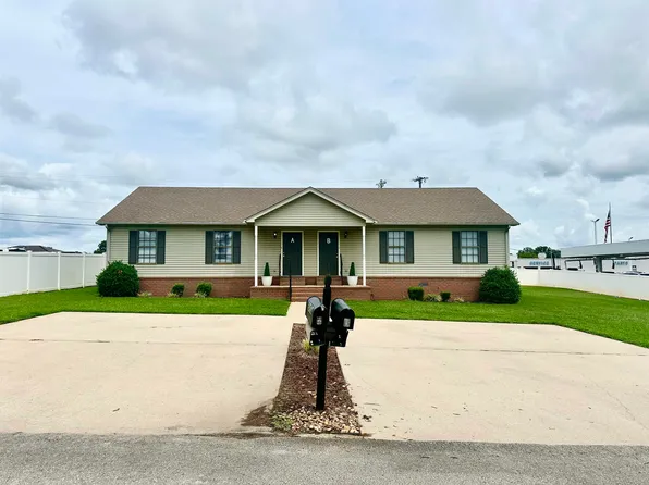 505 Portage Ave, Muscle Shoals, AL 35661