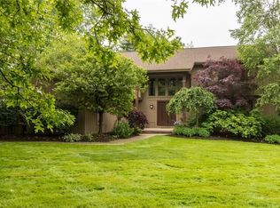 2446 Cedarwood Rd, Pepper Pike, OH 44124