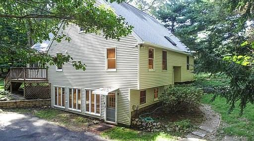 1st image of 31A Rollins St