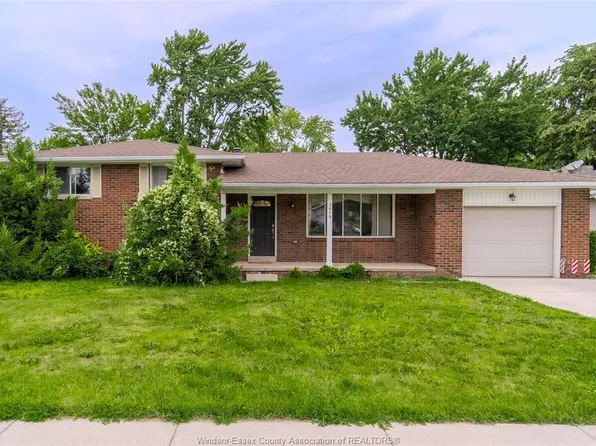 2010 Grand Marais Rd W, Windsor, ON N9E 1G1