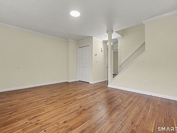 5th image of 74 Ridge Rd Unit 3