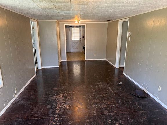 2nd image of 1113 E Steiner St