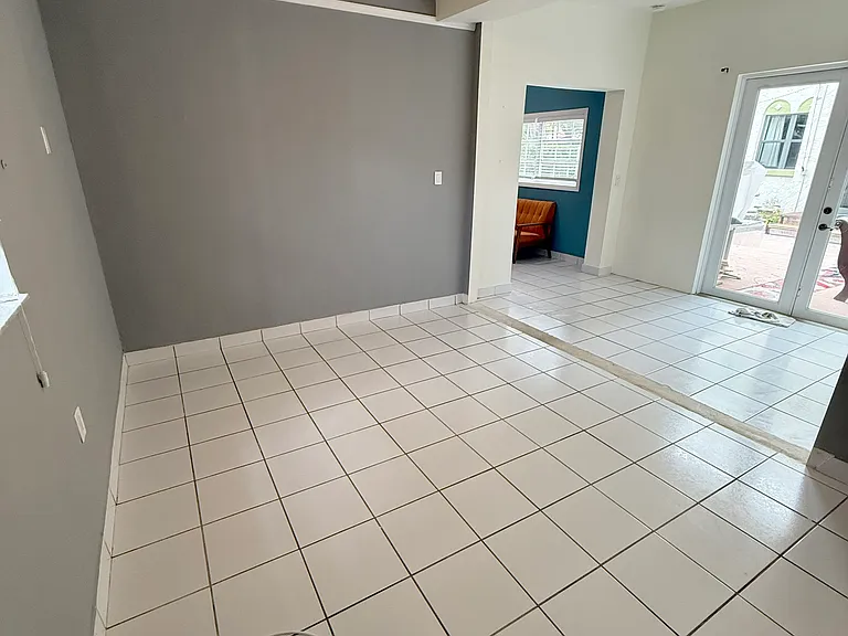1151 SW 16th Ave — Photo 5