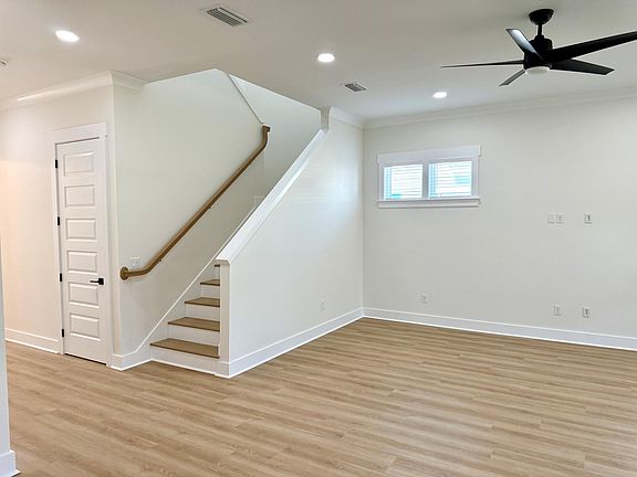 5th image of 315 Gazelle Ct