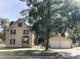 513 W 3rd St, Adrian, MN 56110