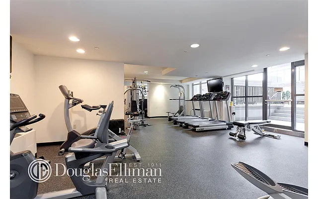 Rented by Douglas Elliman | media 15