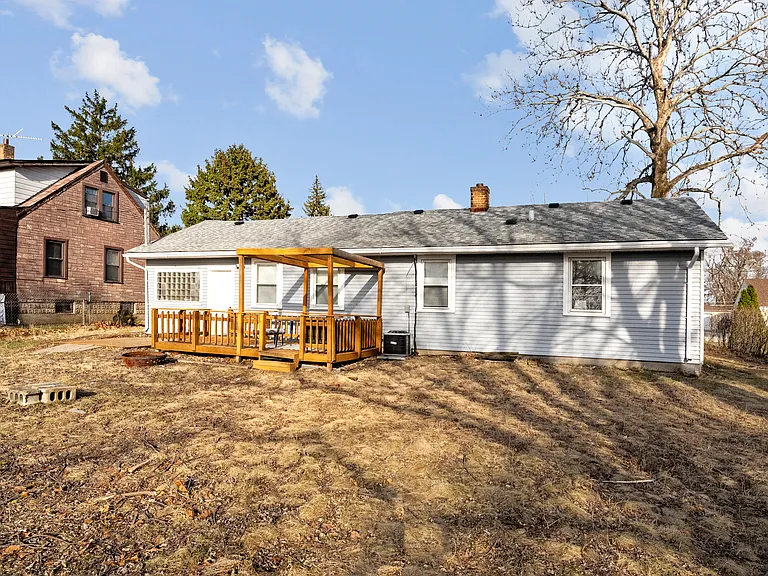2842 Pearl Ave — Photo 24