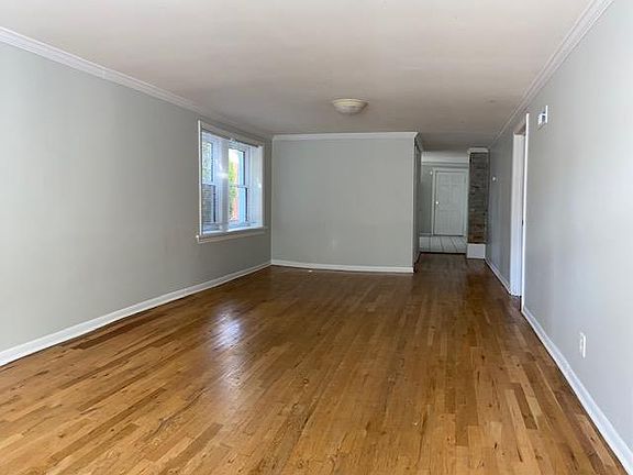 5th image of 5042 N Oakley Ave APT B