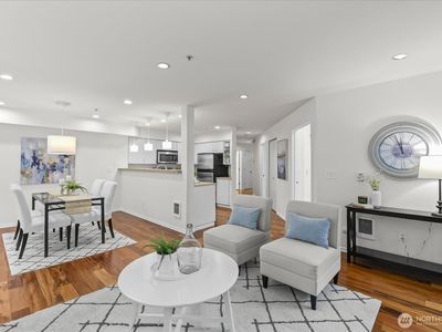 8750 Greenwood Avenue N #S-207, Seattle, WA, 98103