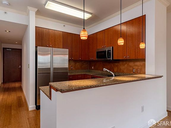 4th image of 246 2nd St APT 1306