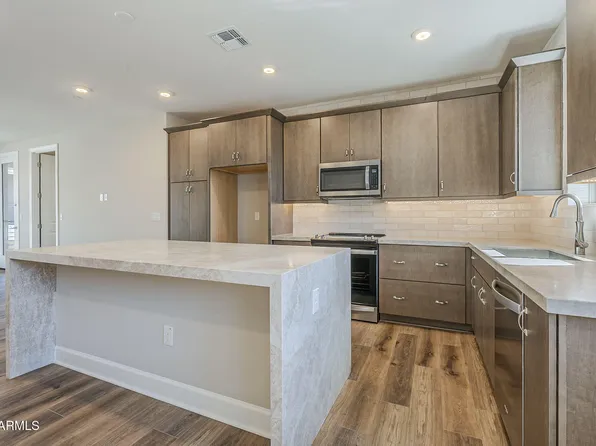 2121 W Sonoran Desert Drive #21, Phoenix, AZ 85085