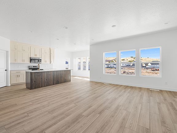 4th image of 1611 S Sageberry Dr #338