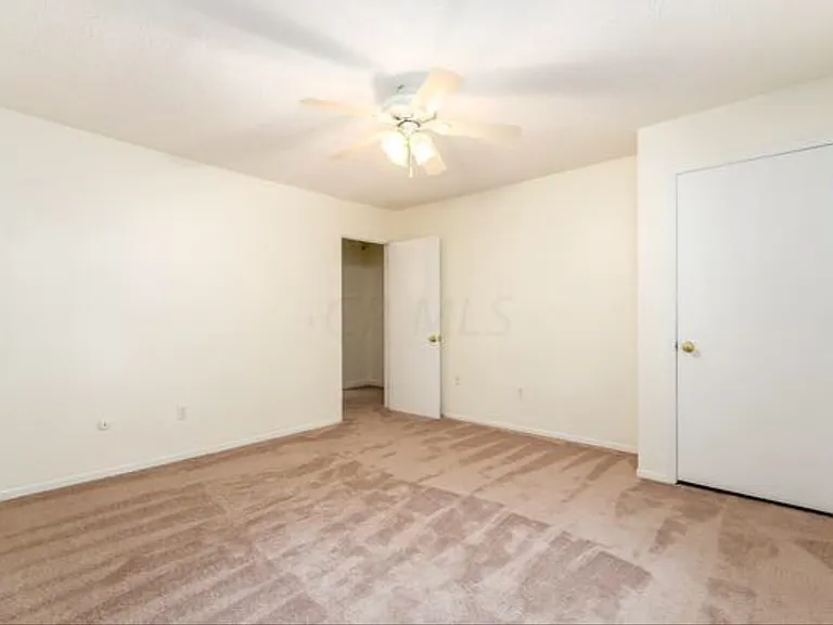 3245 Summerdale Ln — Photo 12