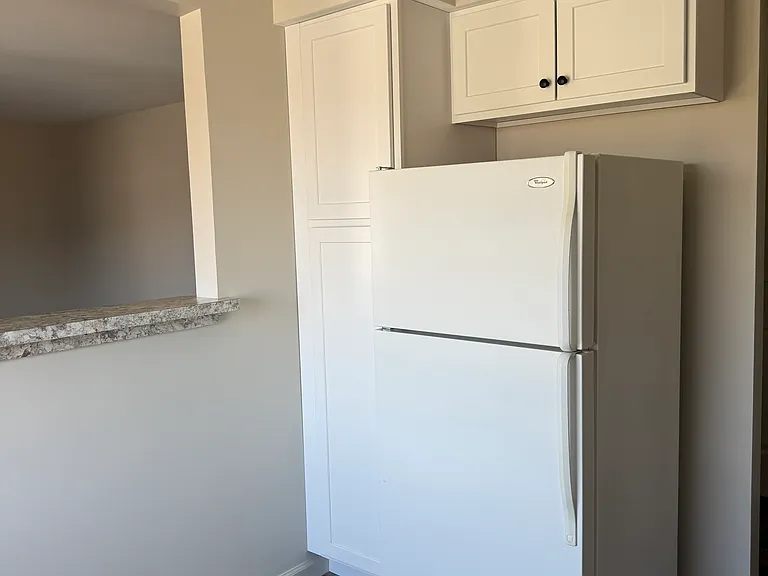 415 S Main St #13 — Photo 7