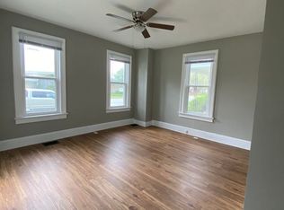 1332 N 6th St, Springfield, IL 62702