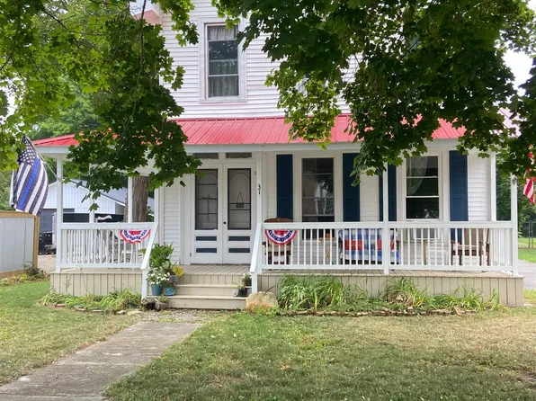 31 Main St, Waddington, NY 13694