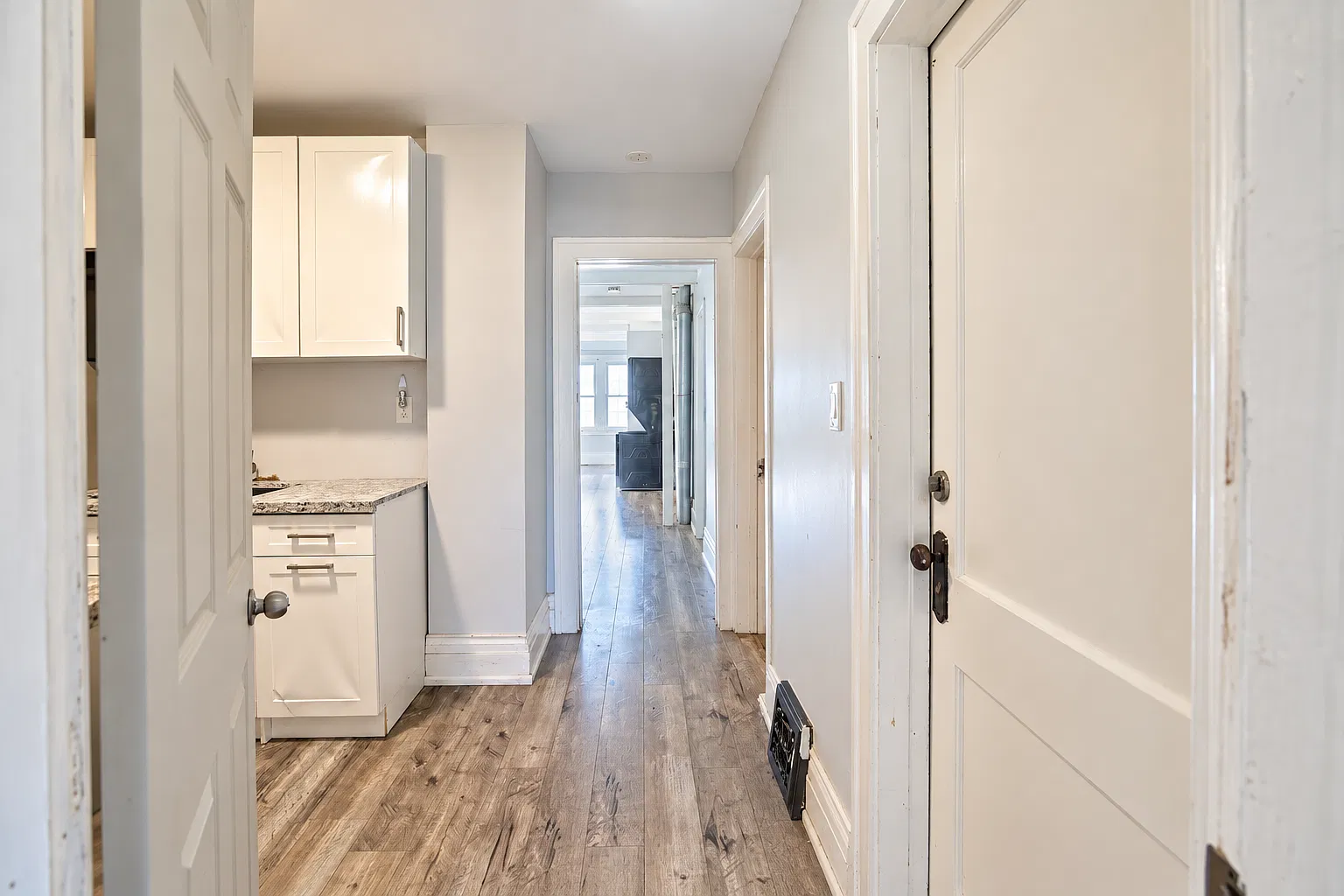 3 bed, $1,700 — Photo 2