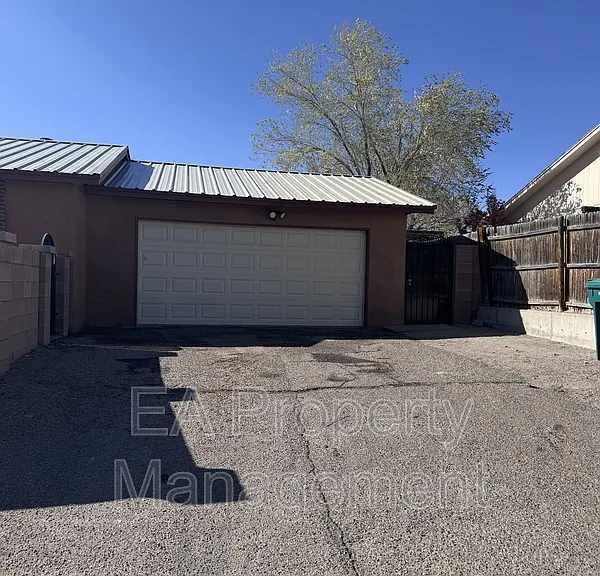 1702 Halo Cir SE — Photo 26