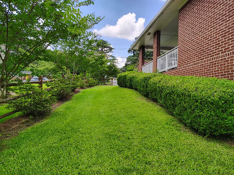 2510 Miriam Ln — Photo 55