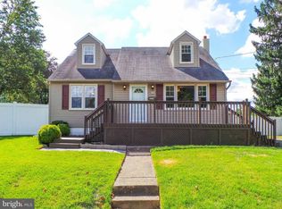 228 W Brooke Ave, Magnolia, NJ 08049
