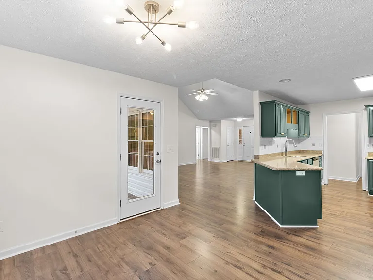 757 Stone Cross Dr — Photo 10