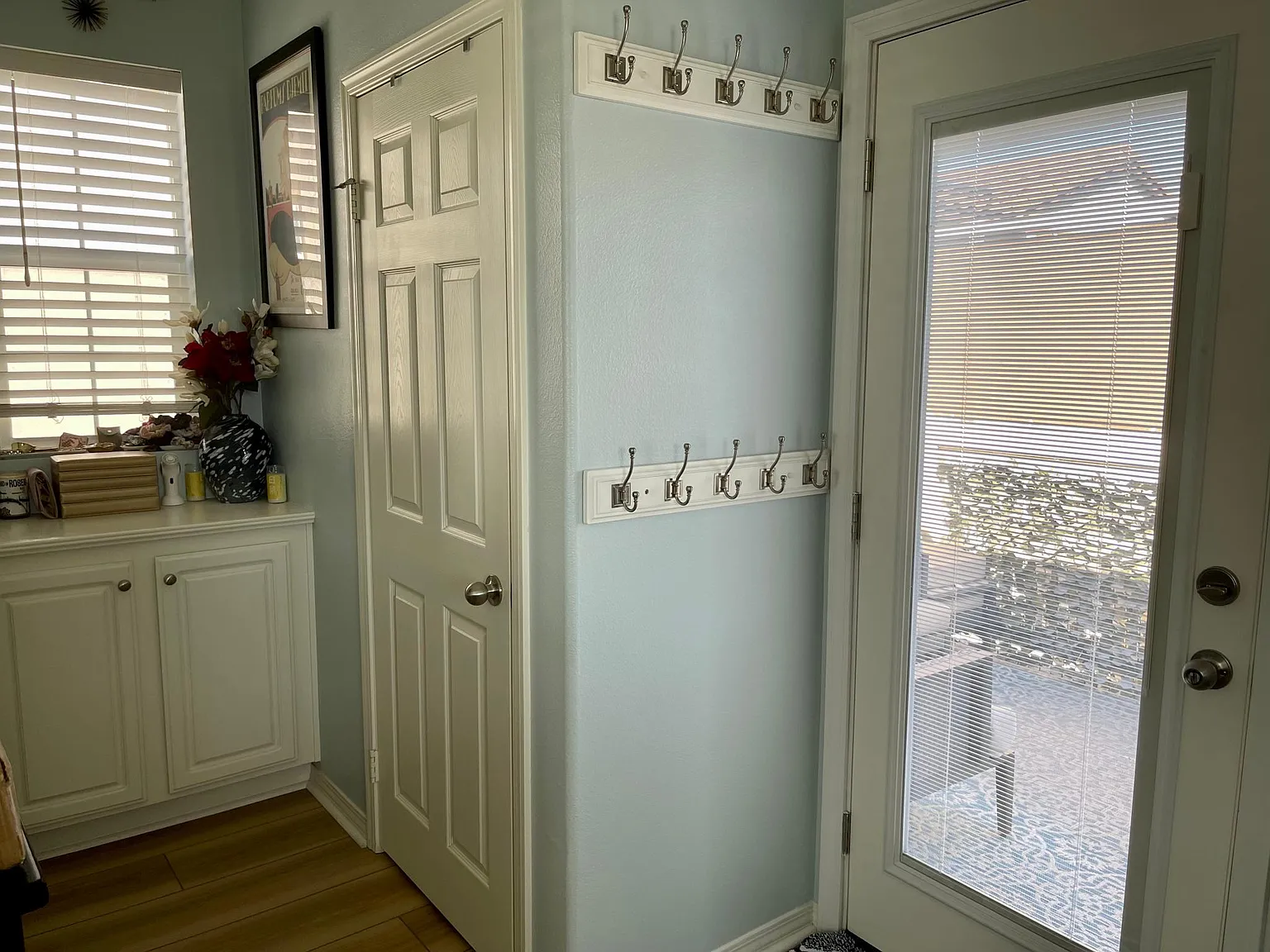 700 Owens River Drive — Photo 2
