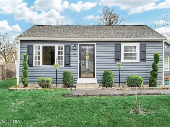 36 Plaske Drive, Colonie, NY 12309