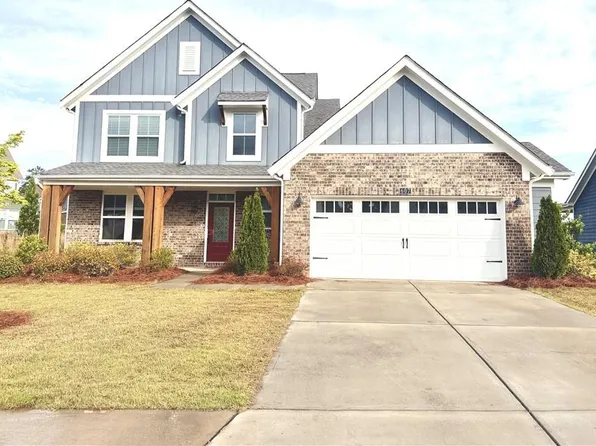 607 Michigan Cir, Hoschton, GA 30548