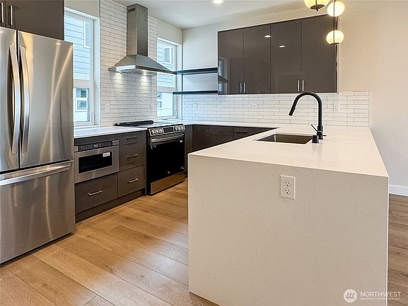 2nd image of 6949 42nd Avenue S