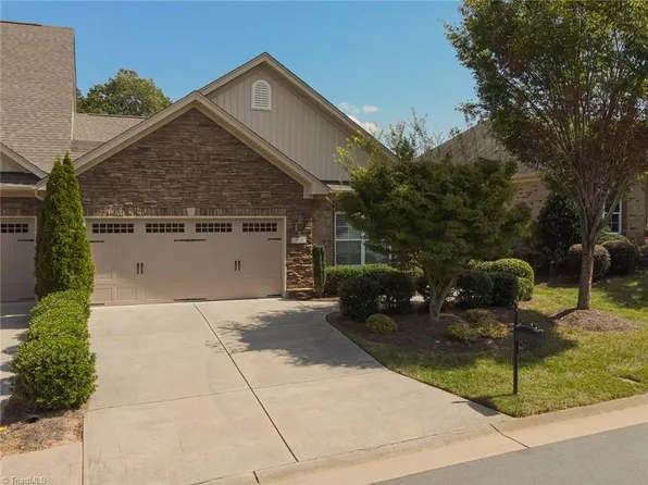 5228 Esher Dr, Walkertown, NC 27051