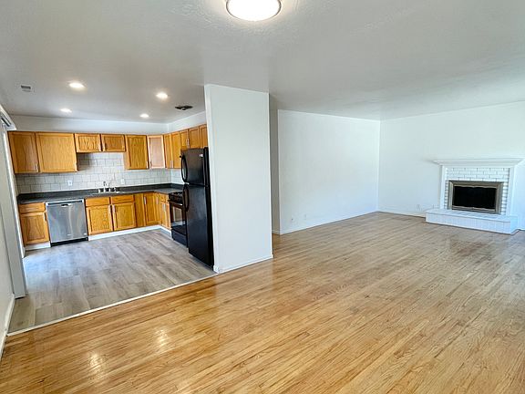 2nd image of 1444 Rosita Rd